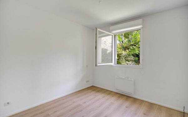 Appartement à vendre    2 pièces • 44 m2 Castelginest