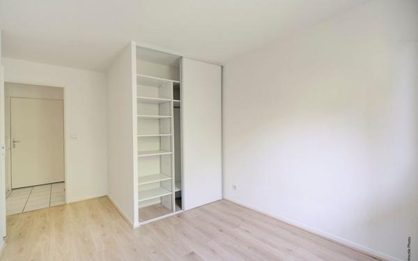 Appartement à vendre    2 pièces • 44 m2 Castelginest