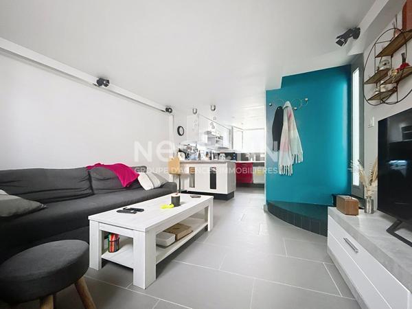 À vendre Appartement 2 pièces en duplex avec stationnement à Taverny