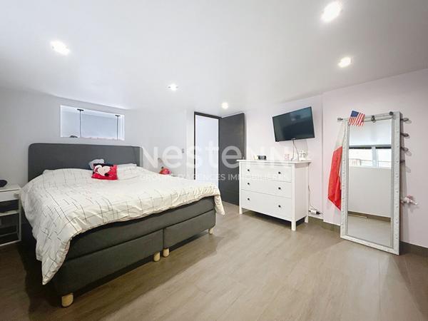 À vendre Appartement 2 pièces en duplex avec stationnement à Taverny