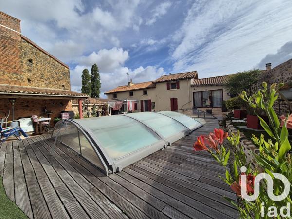 Maison à vendre 6 pièces 227 m² Thouars