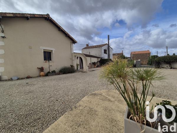 Maison à vendre 6 pièces 227 m² Thouars