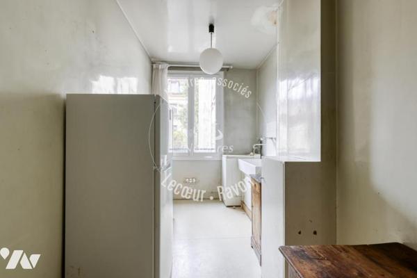 Appartement grand deux pièces à rénover, Versailles quartier Saint-Louis