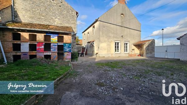 Maison à vendre 5 pièces 150 m² La Neuville-sur-Essonne