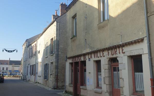 Appartement à vendre    4 pièces •  Château-Landon