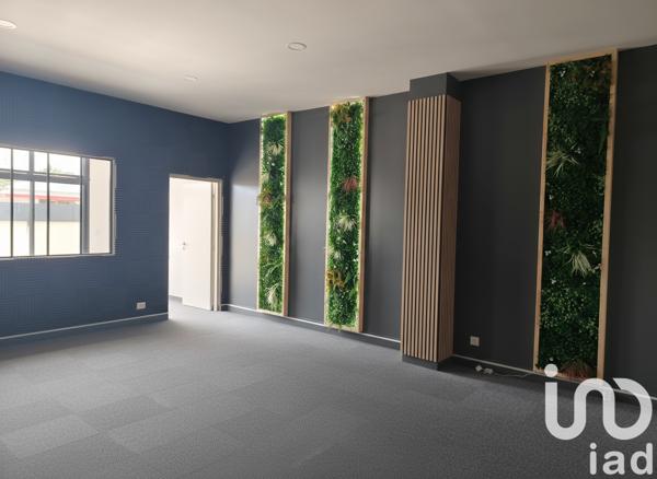 Maison à vendre 6 pièces 210 m² Saint-Yrieix-sur-Charente