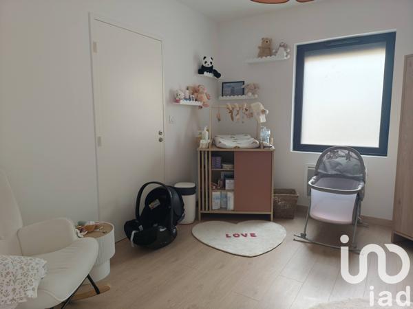 Maison à vendre 6 pièces 210 m² Saint-Yrieix-sur-Charente