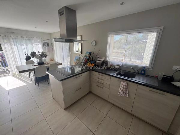 Vente                                                      Maison
                        
                     3 pièces                      79 m2                     à Trélivan