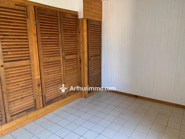 Vente                                                      Maison
                        
                     6 pièces                      178 m2                     à Aulnay