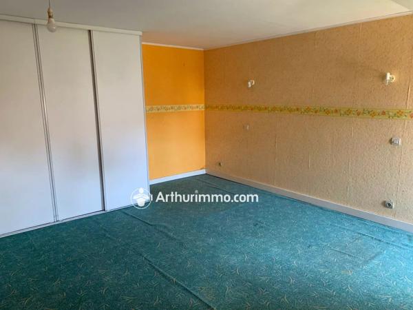 Vente                                                      Maison
                        
                     6 pièces                      178 m2                     à Aulnay