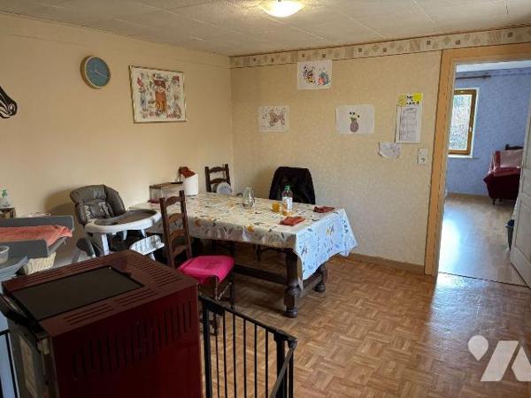 A VENDRE LE VAL D'AJOL VOSGES 88340 FERME  / CORPS DE FERME
comprenant : 
- rez-de-chaussée :...