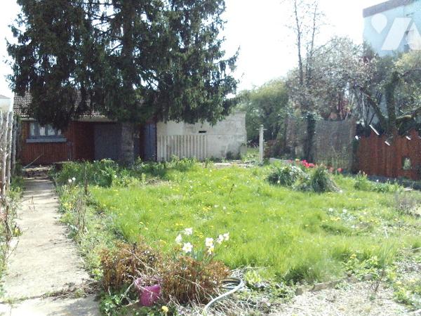 maison 3 pièces 58 m² habitable, cave, garage et dépendance