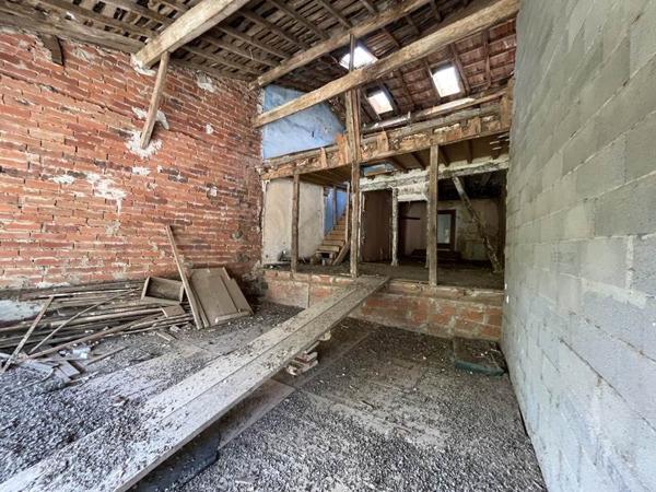 Grange 30 000 € Saint-Martin-d'Oydes 1 pièce 200 m² DPE