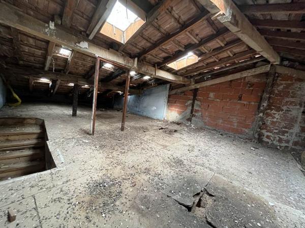 Grange 30 000 € Saint-Martin-d'Oydes 1 pièce 200 m² DPE