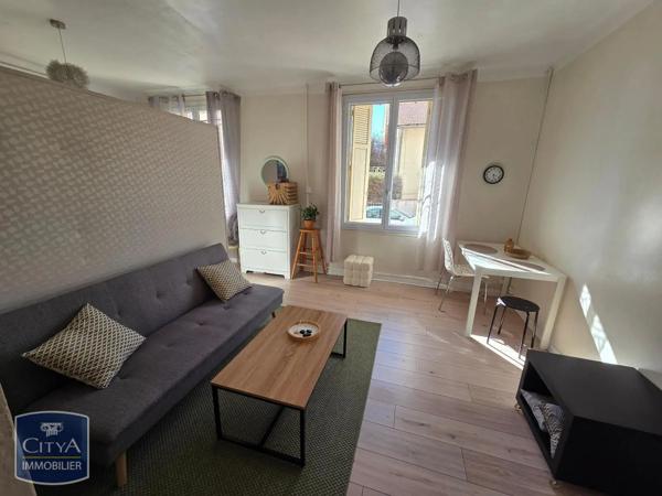 Appartement à louer 1 pièce 35.61m² Toulon (83000)