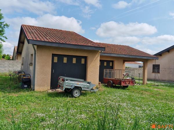 MAISON TRADITIONNELLE PLAIN-PIED 150 M2, PISCINE, DOUBLE GARAGE, ENVIRONNEMENT CALME