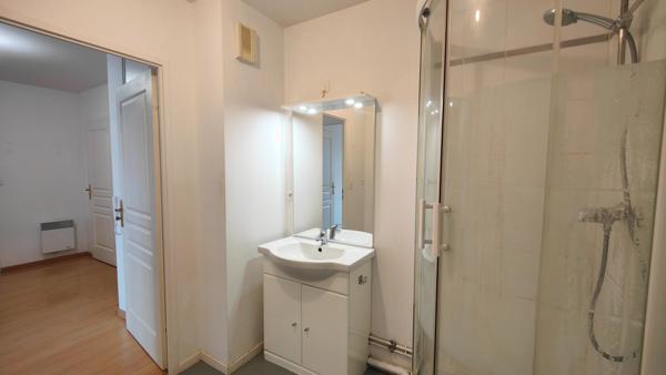 LESQUIN – T3 lumineux avec garage, résidence récente