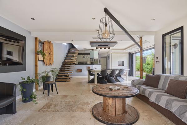 Maison moderne Rognes 6 pièces 170 m2