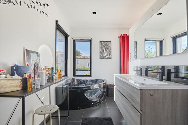 Maison moderne Rognes 6 pièces 170 m2