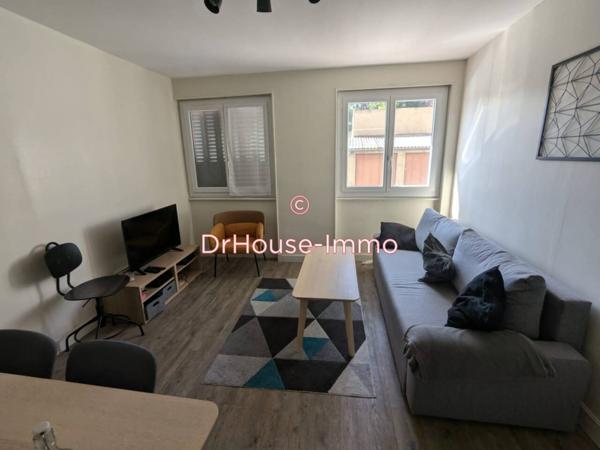 Appartement à louer 1 pièce de 67 m²
