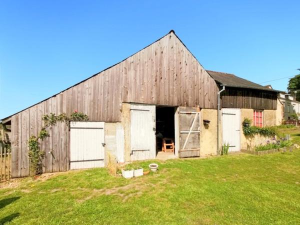 Dpt Sarthe (72), à vendre SAINT CALAIS maison P5 - terrain de 955m²
