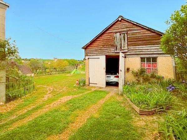 Dpt Sarthe (72), à vendre SAINT CALAIS maison P5 - terrain de 955m²