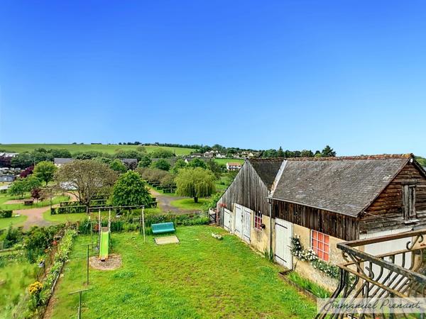 Dpt Sarthe (72), à vendre SAINT CALAIS maison P5 - terrain de 955m²