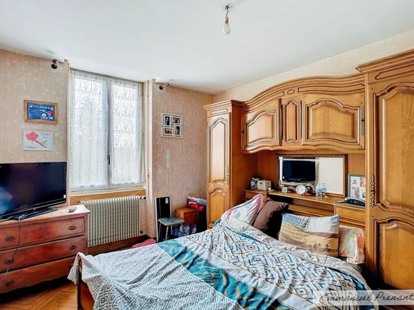 Dpt Sarthe (72), à vendre SAINT CALAIS maison P5 - terrain de 955m²