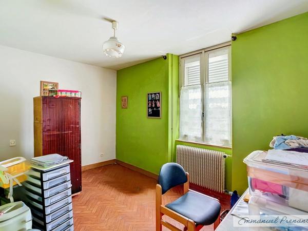 Dpt Sarthe (72), à vendre SAINT CALAIS maison P5 - terrain de 955m²