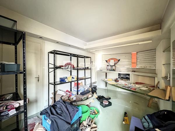 Achat local commercial près de SAUMUR - 268 m² - 365 750 €