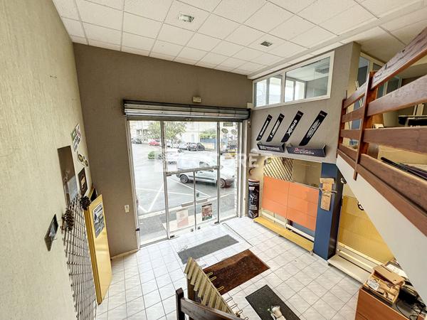 Achat local commercial près de SAUMUR - 268 m² - 365 750 €