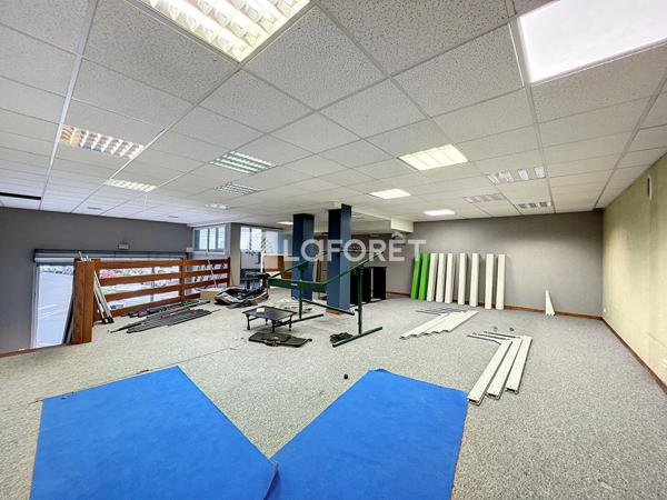 Achat local commercial près de SAUMUR - 268 m² - 365 750 €