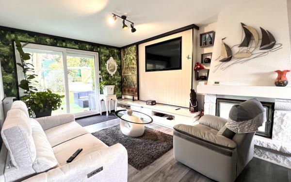 Maison à vendre    5 pièces • 151 m2 Rostrenen