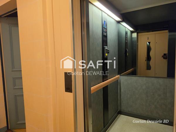 T2 cabine avec exterieur et ascenceur