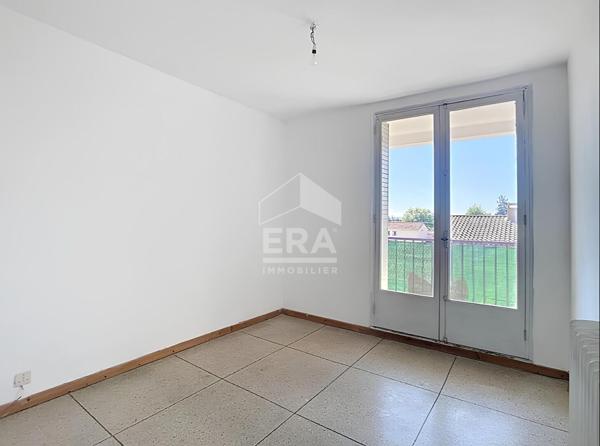 Appartement de type 4 avec cave privative dans une résidence fermée