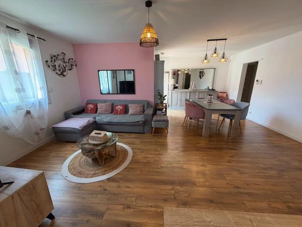 Maison à vendre 4 pièces VIAS