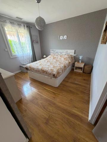 Maison à vendre 4 pièces VIAS