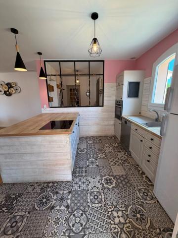 Maison à vendre 4 pièces VIAS