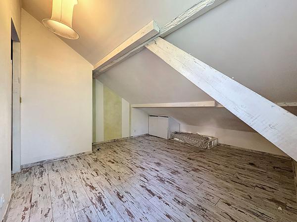 Maison à ORANGE d'environ 76m²