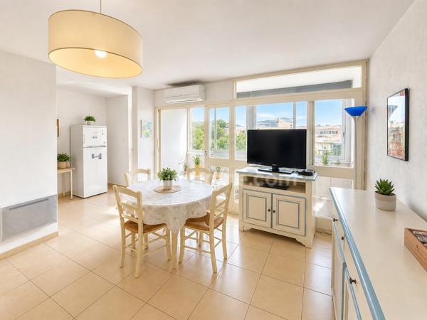 Appartement 2 pièces 53m2 avec loggia et parking à BALARUC LES BAINS (34)