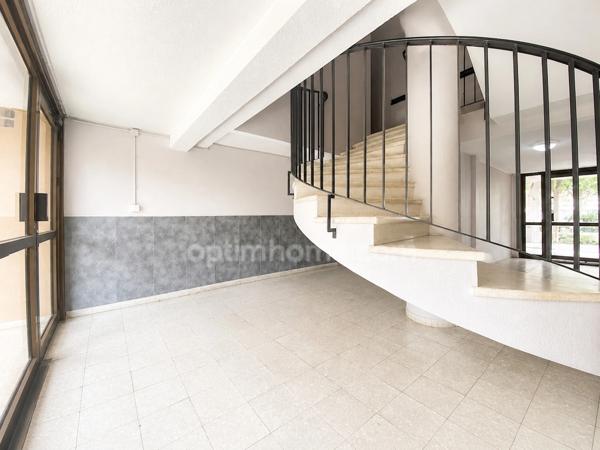 Appartement 2 pièces 53m2 avec loggia et parking à BALARUC LES BAINS (34)