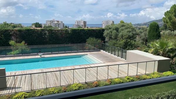 ✨ Appartement 2 pièces avec jardin, grande terrasse et parking – Résidence de standing avec piscine – Antibes