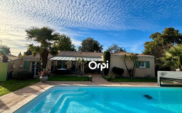 Maison à vendre    6 pièces •  Étaules