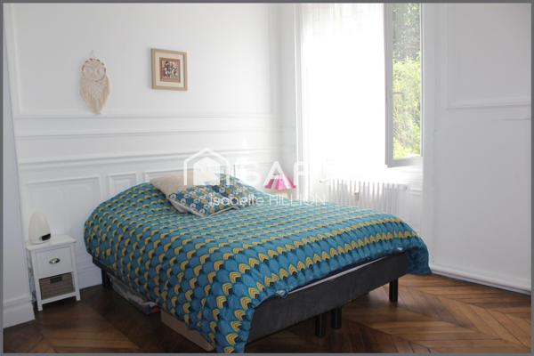 PLUS QU'UN APPARTEMENT : EN REZ-DE-CHAUSSEE AVEC 3 CHAMBRES, TERRASSE ET JARDIN CLOS