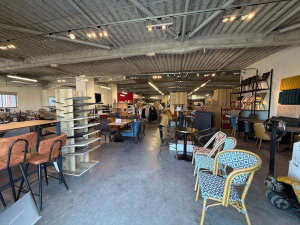 Fonds de commerce à vendre activité HCR  MONTELIMAR (26)
