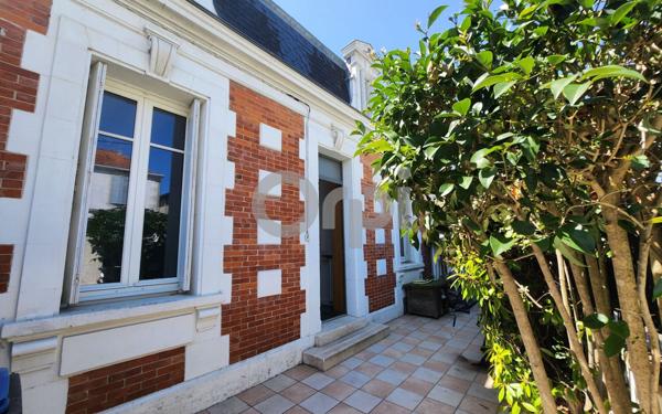 Maison à vendre    5 pièces •  La Rochelle