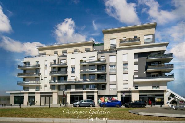 Dpt Yvelines (78), à vendre TRAPPES appartement T5 (4 chambres - 2 salles de bains) de 106,59 m² et terrasse 93 m²