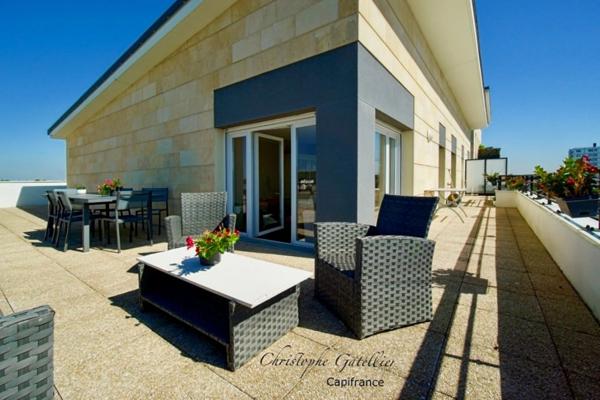 Dpt Yvelines (78), à vendre TRAPPES appartement T5 (4 chambres - 2 salles de bains) de 106,59 m² et terrasse 93 m²