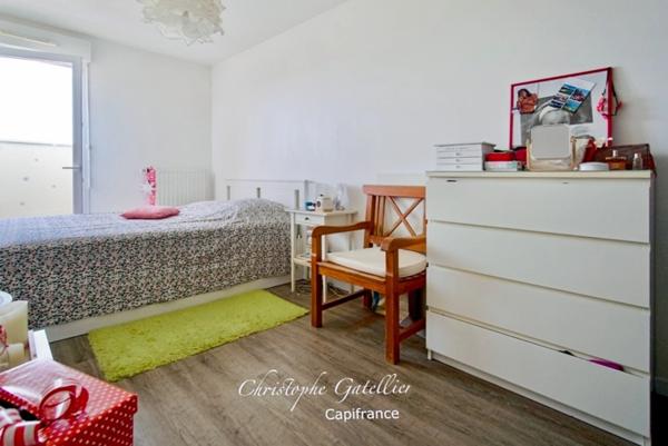 Dpt Yvelines (78), à vendre TRAPPES appartement T5 (4 chambres - 2 salles de bains) de 106,59 m² et terrasse 93 m²