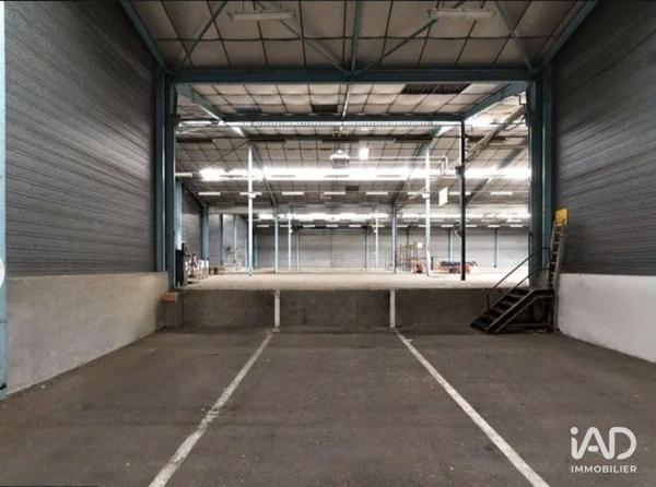 Location local d’activité 2 820 m² Étampes